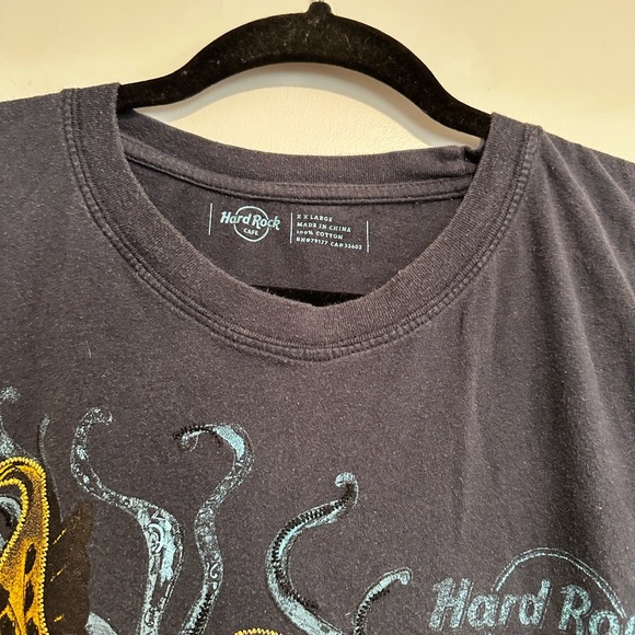 Men’s XXL Hard Rock Cafe Chicago Melting Guitar Embroidered Graphic Tee. Logo - Picture 10 of 12